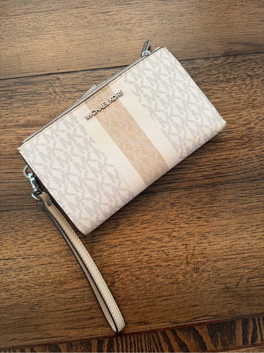 Michael Kors Jet Set Travel Large Double Zip Wallet MK Light Sand Multi